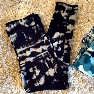 NEW Cuddl Duds Fleece Leggings L Black Gray Tie-Dye NEVER WORN